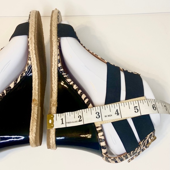 Fendi Carioca Zebra Wedge Sandals Size 38 - Picture 10 of 14